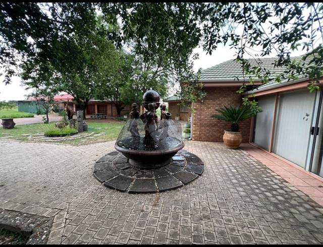 22,537M² FARM FOR SALE IN HARTBEESFONTEIN AH